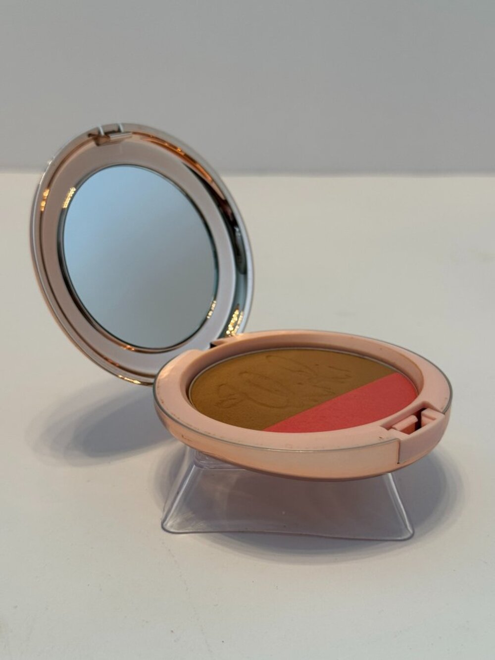 MAC RiRi Hearts Rihanna Hibiscus Kiss Powder Blush - Rare Discontinued Limited